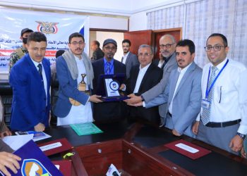 اليمن.. الاعتماد الأكاديمي يمنح الجامعة الاماراتية الاعتماد الوطني لثلاثة برامج