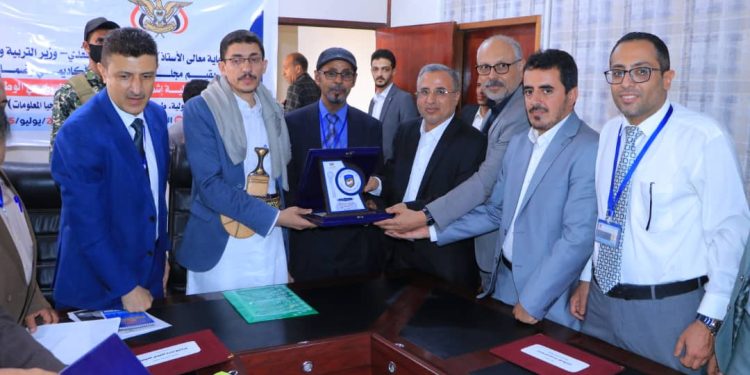 اليمن.. الاعتماد الأكاديمي يمنح الجامعة الاماراتية الاعتماد الوطني لثلاثة برامج