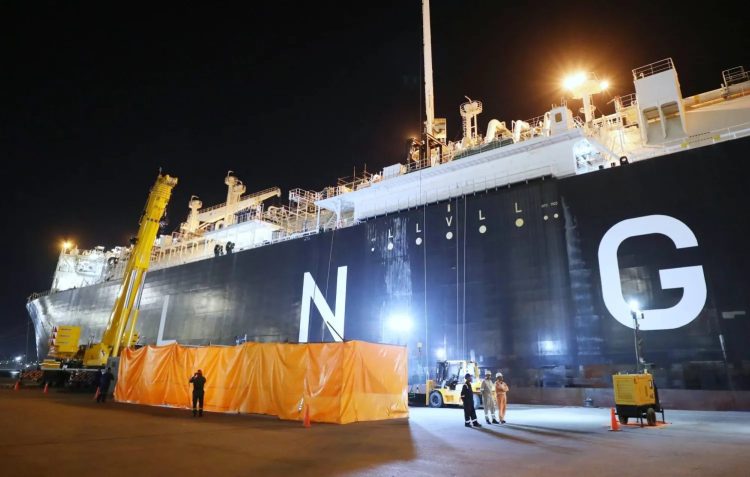 كم يبلغ حجم إنتاج مصر من الغاز بحلول 2027