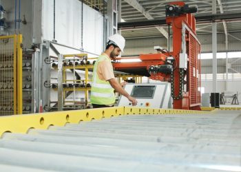 الاستثمارات الأجنبية بالقطاع الصناعي العماني تنمو بـ%27.5