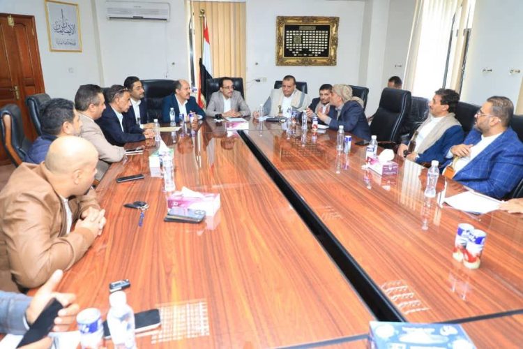 اليمن.. لقاء موسع حول توطين الصناعات