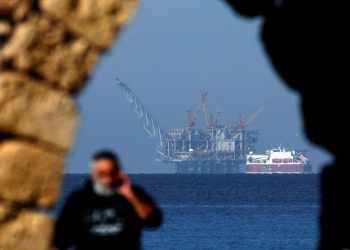 فجوة الإمدادات في عدن تشعل الشارع وحالة طوارئ لمواجهتها