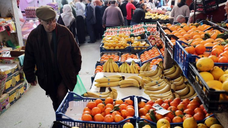 الرئيس الجزائري يكشف حجم التضخم في الجزائر