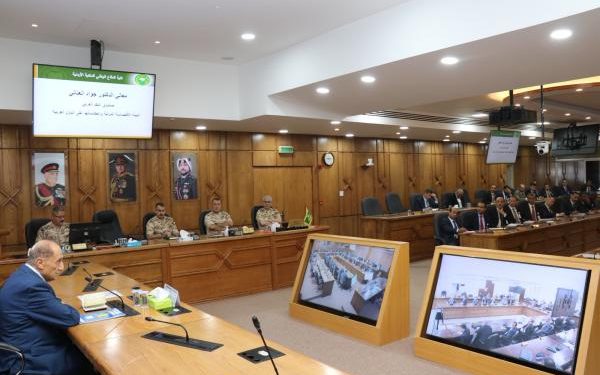 خبير اقتصادي أردني يشدد على ضرورة التركيز على الاقتصاد الإنتاجي واستغلال الموارد المحلية