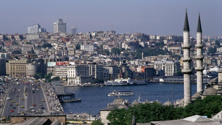 العراقيون أكثر العرب شراء للعقارات في تركيا ويحتلون المرتبة الثالثة بين أكثر الدول شراءً للعقارات