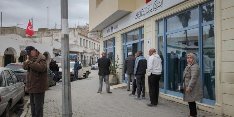 عام جديد من الاقتراض الداخلي في تونس