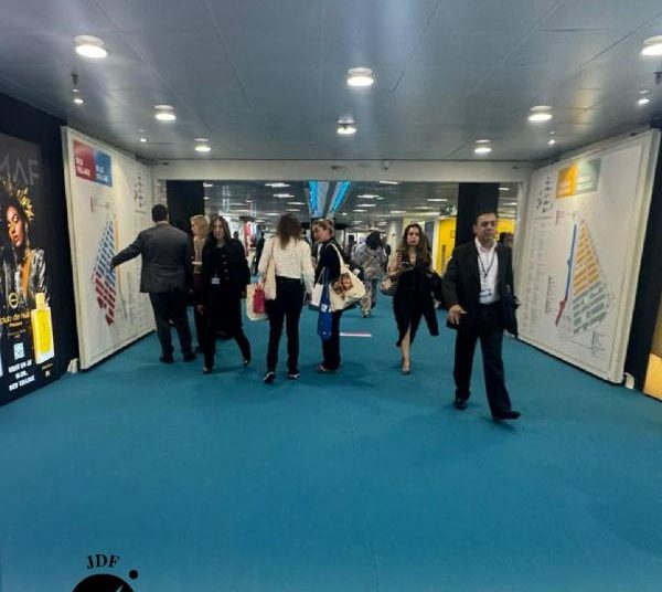 الأسواق الحرة الأردنية تشارك في معرض TFWA العالمي بمدينة كان – فرنسا