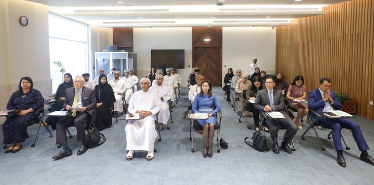 مباحثات عُمانية وتايلاندية لتعزيز آفاق التعاون الاقتصادي والتنموي