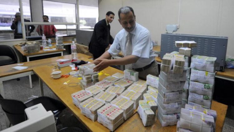 تفوقت على عائدات السياحة.. ارتفاع تحويلات التونسيين في الخارج