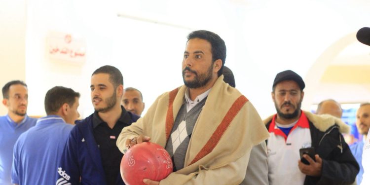 اليمن.. نائب وزير الشباب والرياضة يدشن منافسات بطولة الشركات لألعاب كرة الطاولة والبلياردو والبولينغ والبادل
