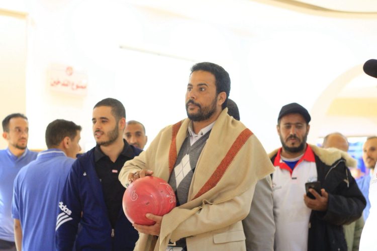 اليمن.. نائب وزير الشباب والرياضة يدشن منافسات بطولة الشركات لألعاب كرة الطاولة والبلياردو والبولينغ والبادل