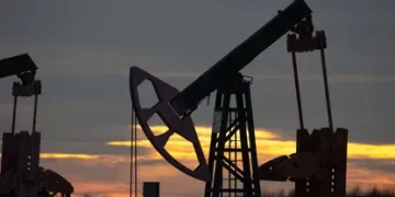 أسعار النفط تهبط بعد تقرير عن موافقة أوكرانيا على معظم بنود خطة السلام