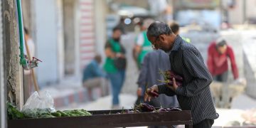 خبير اقتصادي: الاقتصاد السوري بحاجة إلى معجزة حقيقية ليتعافى
