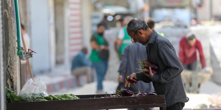خبير اقتصادي: الاقتصاد السوري بحاجة إلى معجزة حقيقية ليتعافى