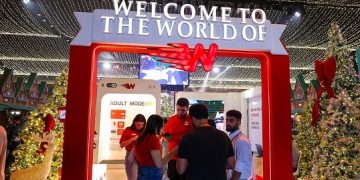 Whish Money تنشر سحر Elf Town في بيروت في الميلاد