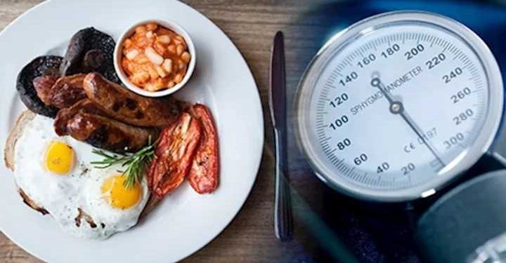 لمرضى الضغط.. أطعمة ممنوع تناولها خلال وجبة الإفطار..!