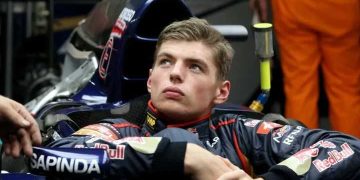 ماكس فيرستابن يفجر مفاجأة مدوية ويلوح بالإعتزال من الفورمولا 1