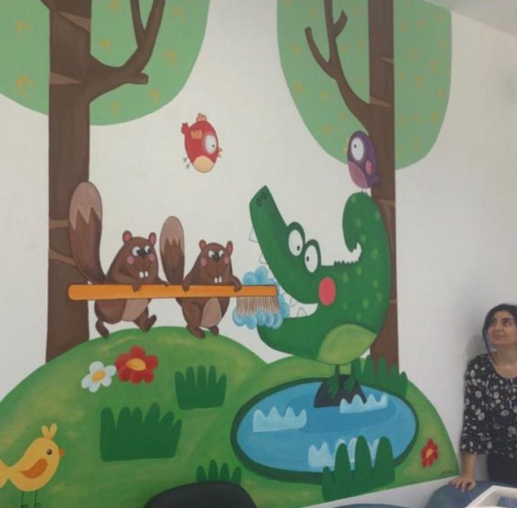 الفنانة صفاء شنان لـ “حرمون”: الفن رسالة واللوحة حوار صامت بين الروح والعين وليست خليط ألوان