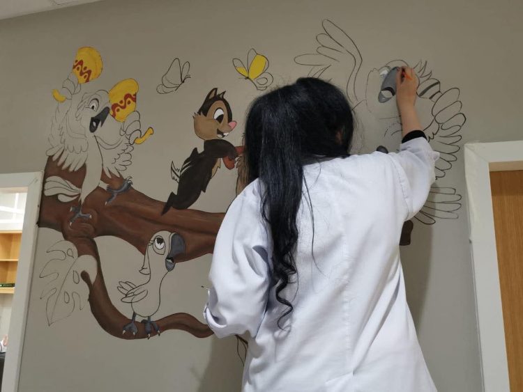 الفنانة صفاء شنان لـ “حرمون”: الفن رسالة واللوحة حوار صامت بين الروح والعين وليست خليط ألوان