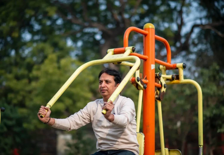 صيدلية حرمون: بعد الخامسة والثلاثين… الجسد يبدأ العدّ التنازلي