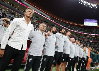 رينارد قبل المونديال… البقاء مع «الأخضر» أم رحيل على طريقة كالديرون؟