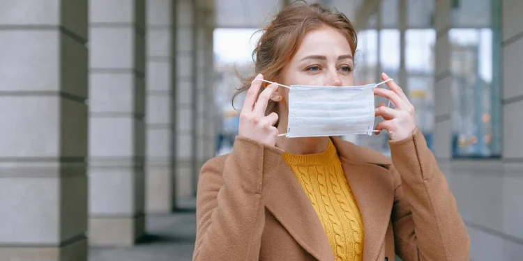 الفيروس الغدي..أعراضه تشبه أعراض الانفلونزا ..