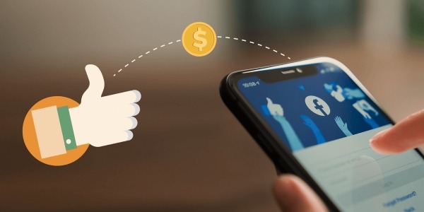 لماذا تفكّر في شيء فتجده إعلانًا أمامك على الشاشة.. فهل يقرأ هاتفك أفكارك