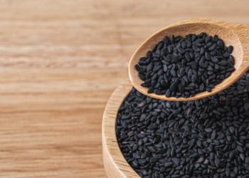 ملعقة من “الحبة السوداء” تقي القلب وتحمي من السمنة