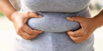 5 طرق بسيطة لتخفيف الانتفاخ على الفور