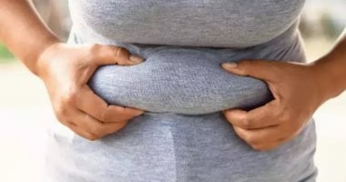 5 طرق بسيطة لتخفيف الانتفاخ على الفور