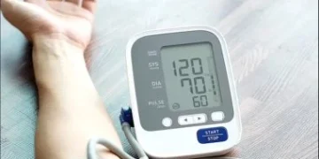 حيلة سهلة التنفيذ لخفض ضغط الدم بسرعة