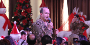 احتفال مركزي لعائلات العسكريين الشهداء بحضور قائد الجيش وعقيلته