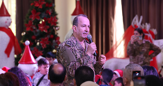 احتفال مركزي لعائلات العسكريين الشهداء بحضور قائد الجيش وعقيلته