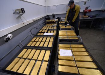 ارتفاع أسعار الذهب وقفزة ضخمة لأسعار الفضة