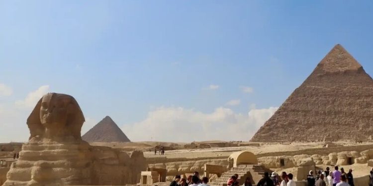 مصر تجهز لمشروع عالمي قرب أهرامات الجيزة باستثمارات عملاقة