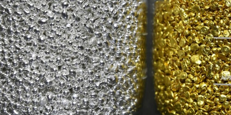 عاملان وراء ارتفاع الذهب والفضة إلى مستويات تاريخية