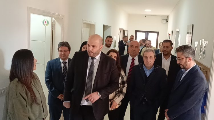 وزير الصحة جال في البقاع الغربي وراشيا: الوزارة استعادت دورها وملتزمون بتأمين لوزام تعزيز الخدمات الصحية للمواطنين