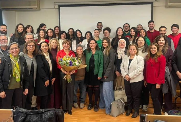 احتفال موسيقي ميلادي في كلية التربية -2