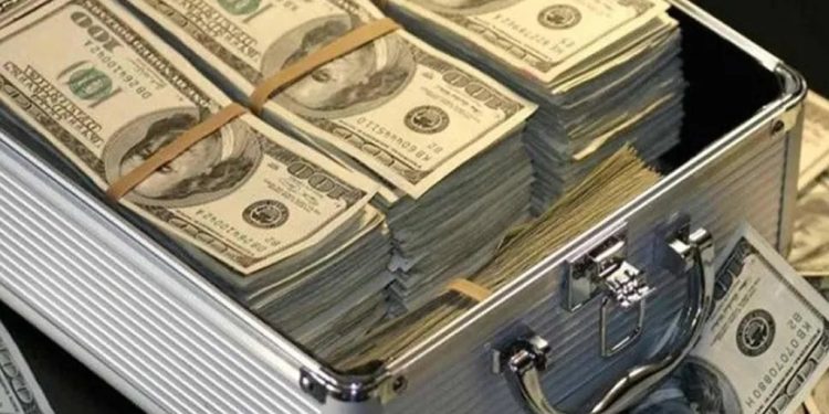 لماذا تتجه البنوك في الشرق الأوسط إلى إطلاق صناديق استثمار مخاطر؟