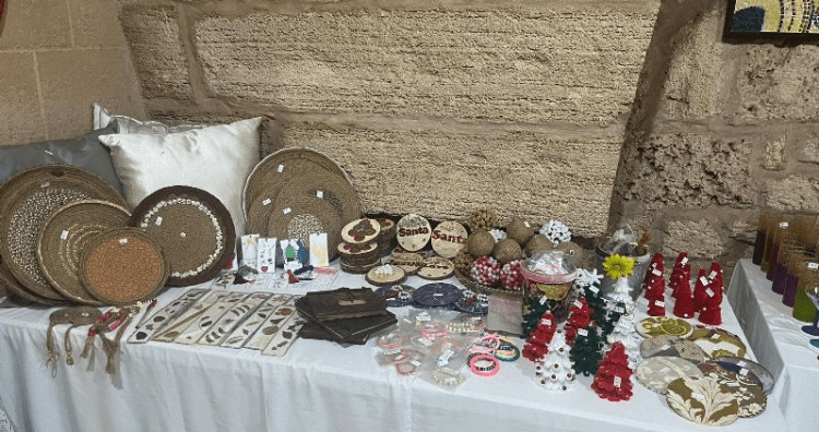 افتتاح المعرض الميلادي السنوي للأشغال اليدوية والحلويات في مركز السفينة