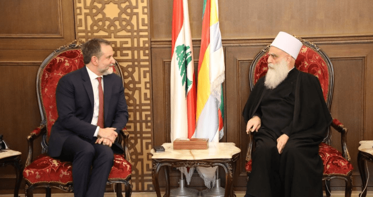 شيخ العقل اطمأن إلى صحة الشيخ الخطيب والتقى وفودا وشخصيات