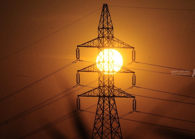 العراق تنتج أكثر من 18 ألف ميغاواط عبر الغاز والوقود الوطني