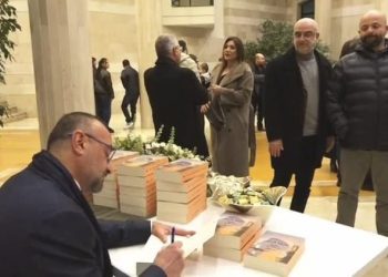 المغترب اللبناني فوزي نقولا يوقع روايته “مريم فرح” في جامعة البلمند