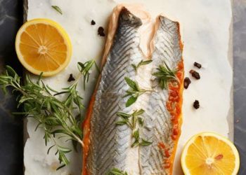 منها السلمون والسردين..5 خيارات غنية بالأوميغا-3 والبروتين