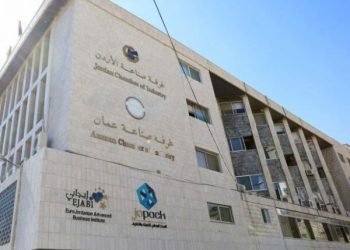 7.490 مليار دينار صادرات صناعة عمان العام الماضي