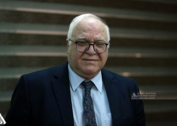 مستشار حكومي عراقي يقول بأن تذبذب سعر الصرف الموازي (وقتي) وغير مؤثر