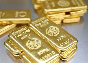 الذهب يرتفع بأكثر من 1% وسط توترات جيوسياسية واقتصادية