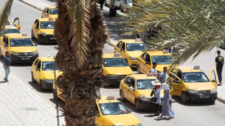 رئيس التخطيط في البرلمان التونسي: أزمة النقل تتفاقم في البلاد والأسطول يتقلص 30%