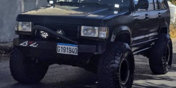 للبيع جيب jeep Isuzo نمرة مميزة