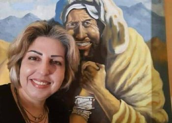 الفنانة مادونا الجرماني لـ حرمون:  الفن خيط من النور يربط الجمال بالحياة.. ولوحاتي سيرتي الذاتية الملونة